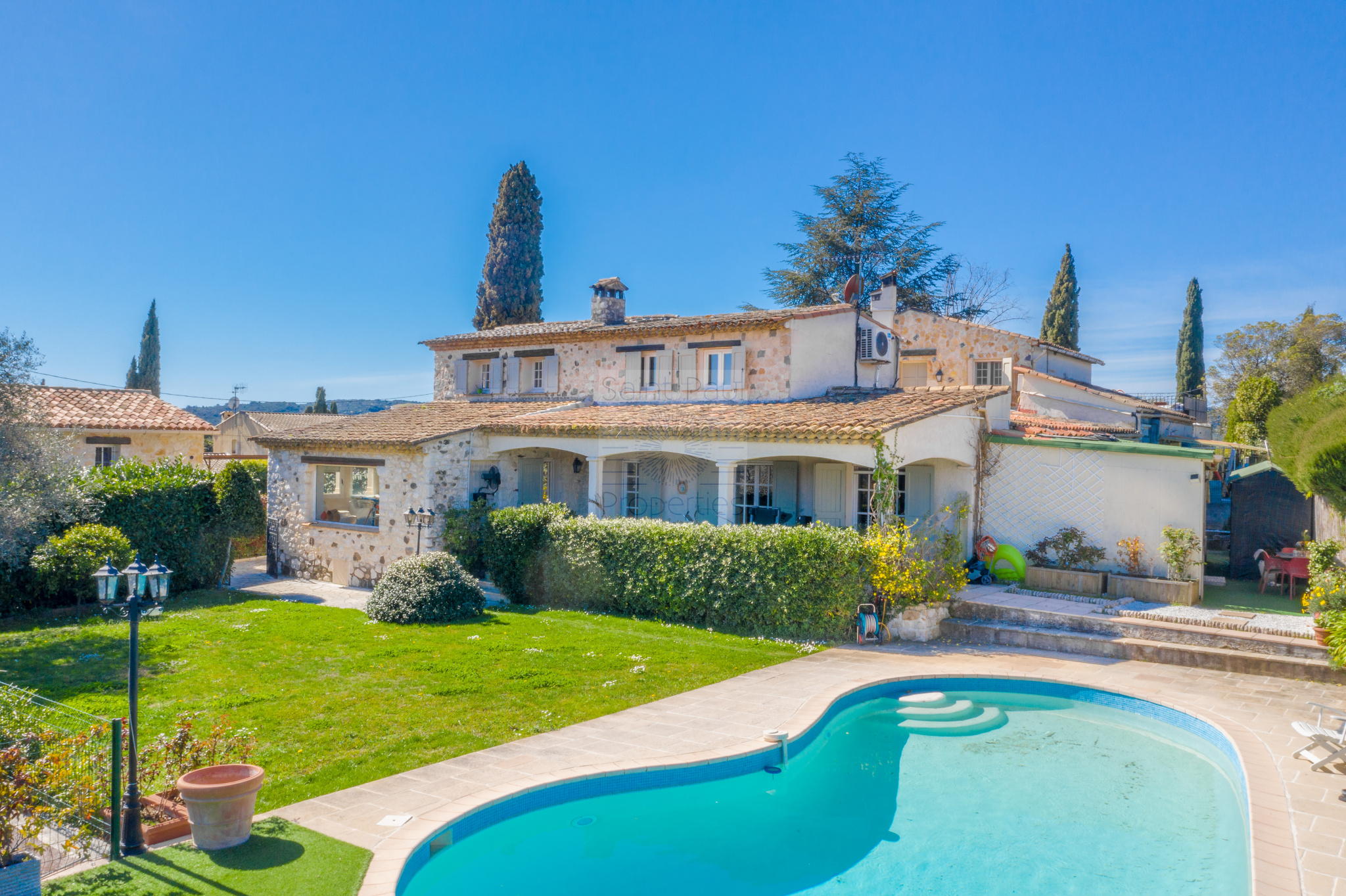 vente Belle propriété 370 m² La Colle sur Loup Idéal location
