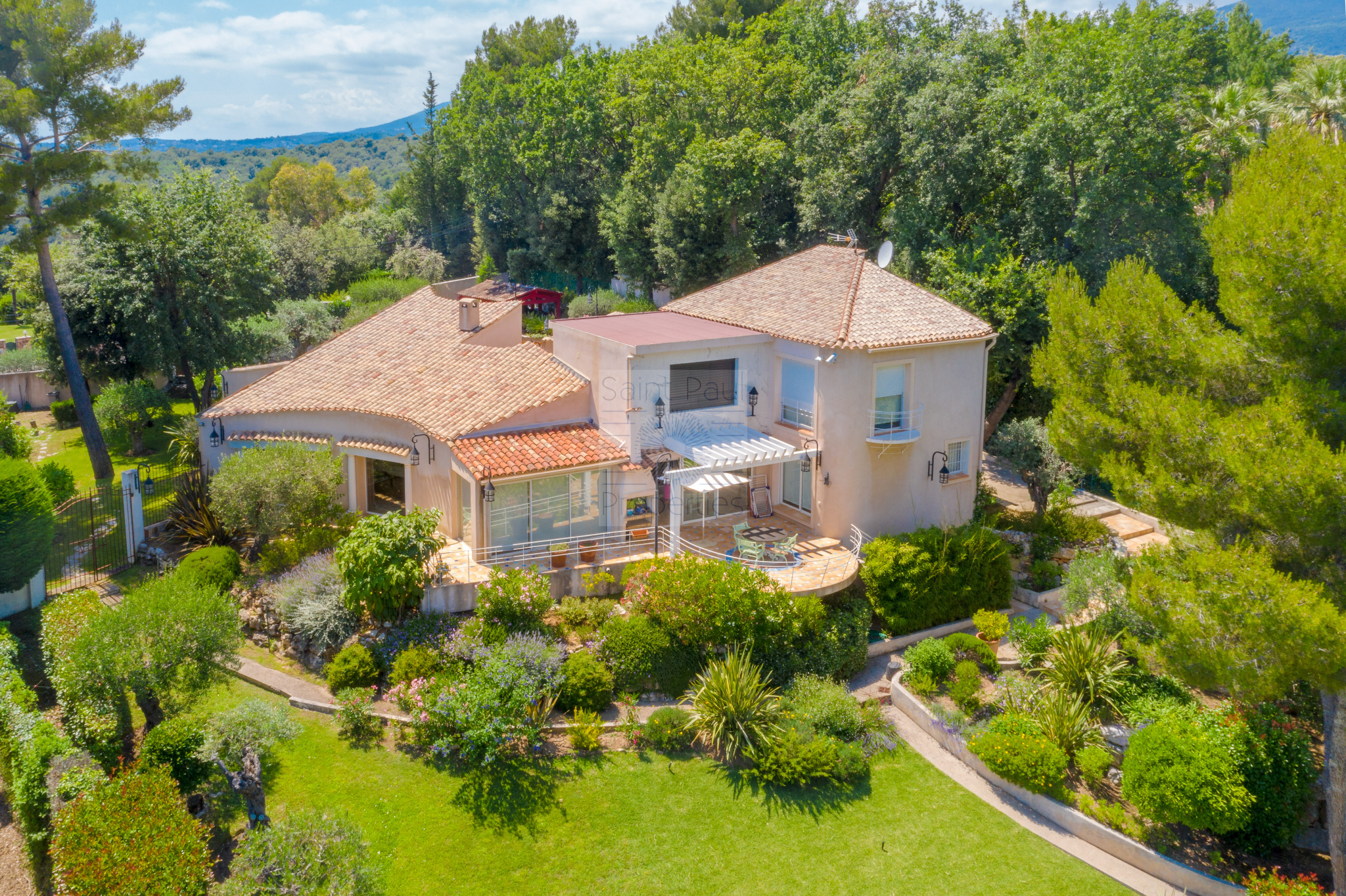 vente Superbe villa d'Architecte 290m2 La Colle sur Loup NOM_DE_L